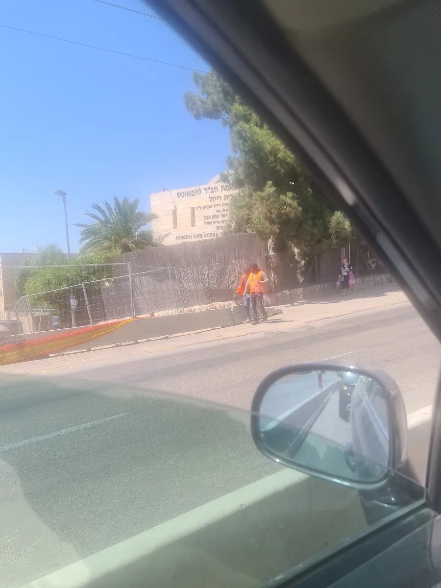 Yeshiva Toras Emes Chabad Lubavitch — foto 8
