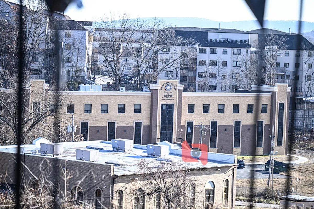 Yeshiva UTA Mesivta