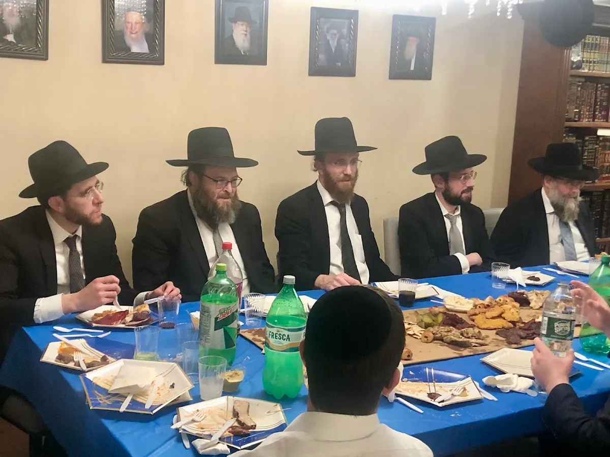 Yeshiva Zichron Tzvi Elimelech- Greenbergers — foto 2