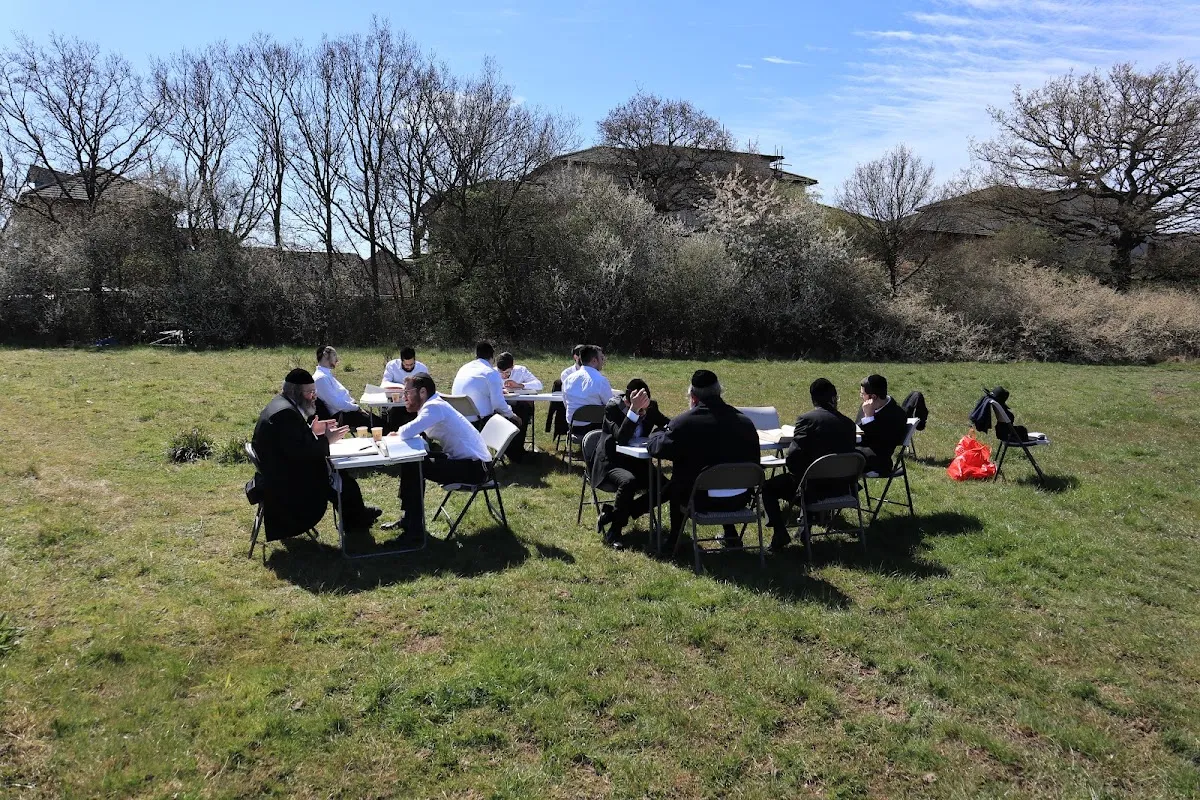 Yeshivas Toras Chaim — foto 2