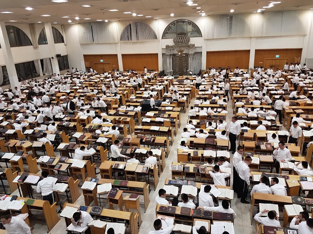 Yeshivat Chevron, Knesset Yisrael — foto 3