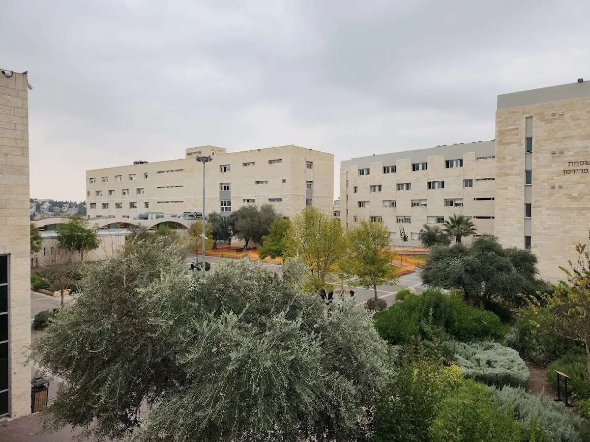 Yeshivat Chevron, Knesset Yisrael — foto 4