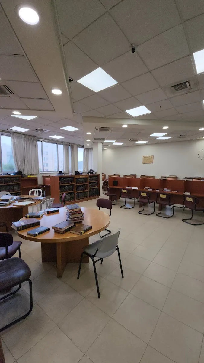 Yeshivat Chevron, Knesset Yisrael — foto 8