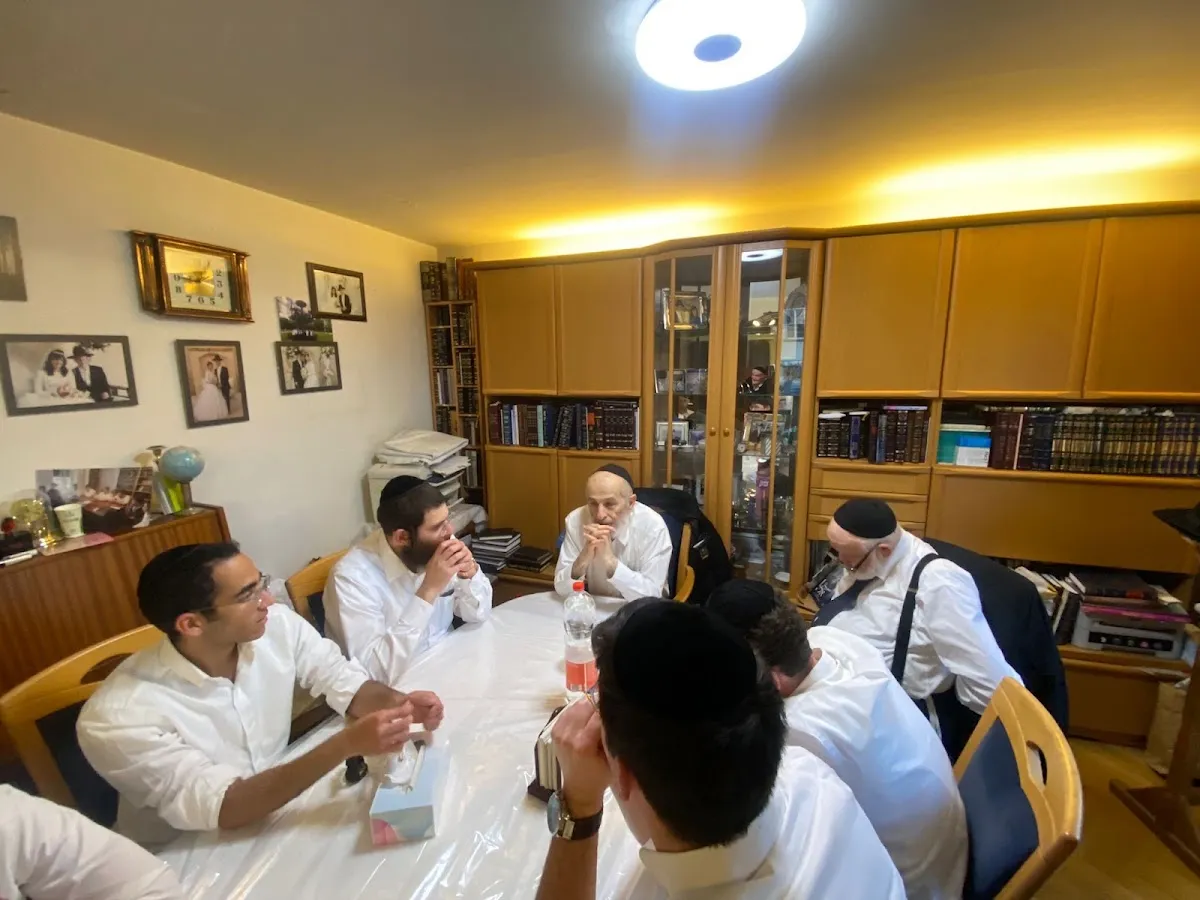 Yeshivat Derech Chaim Zürich — foto 6