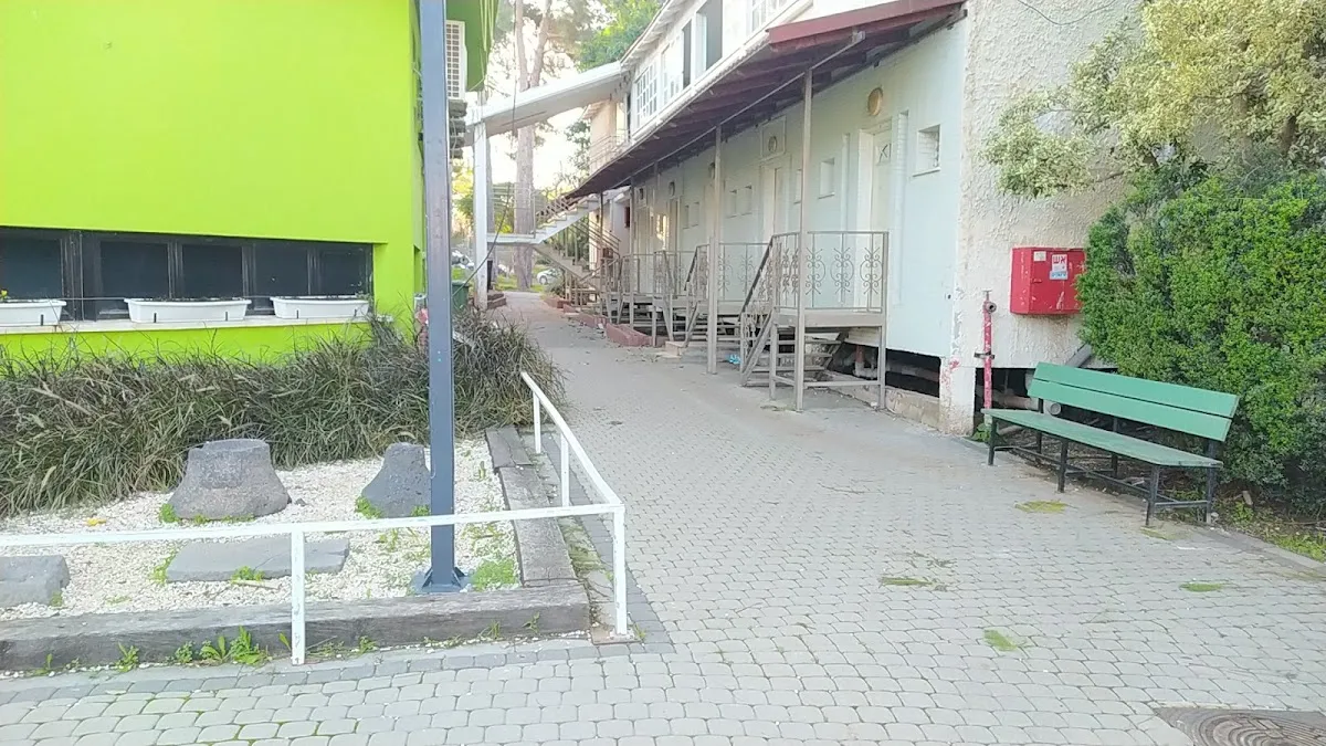 Yeshivat "Nachal Yitzchak", Nechalim — foto 10