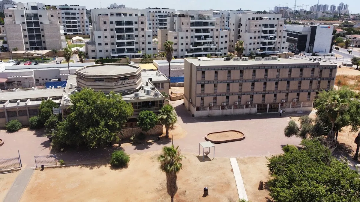 Yeshivat Tomchei Temimim — foto 9