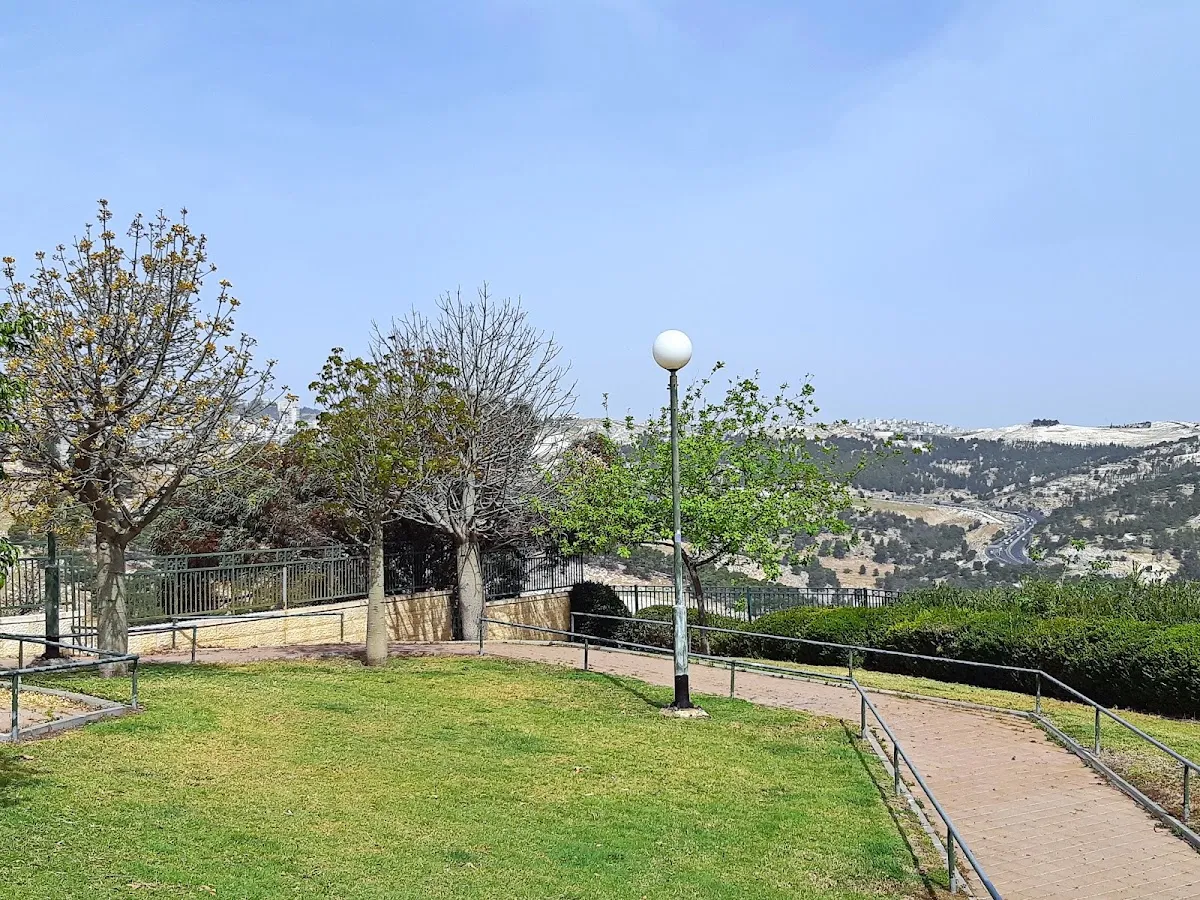 Yishai Ohel Gavriel VeRafael Synagogue