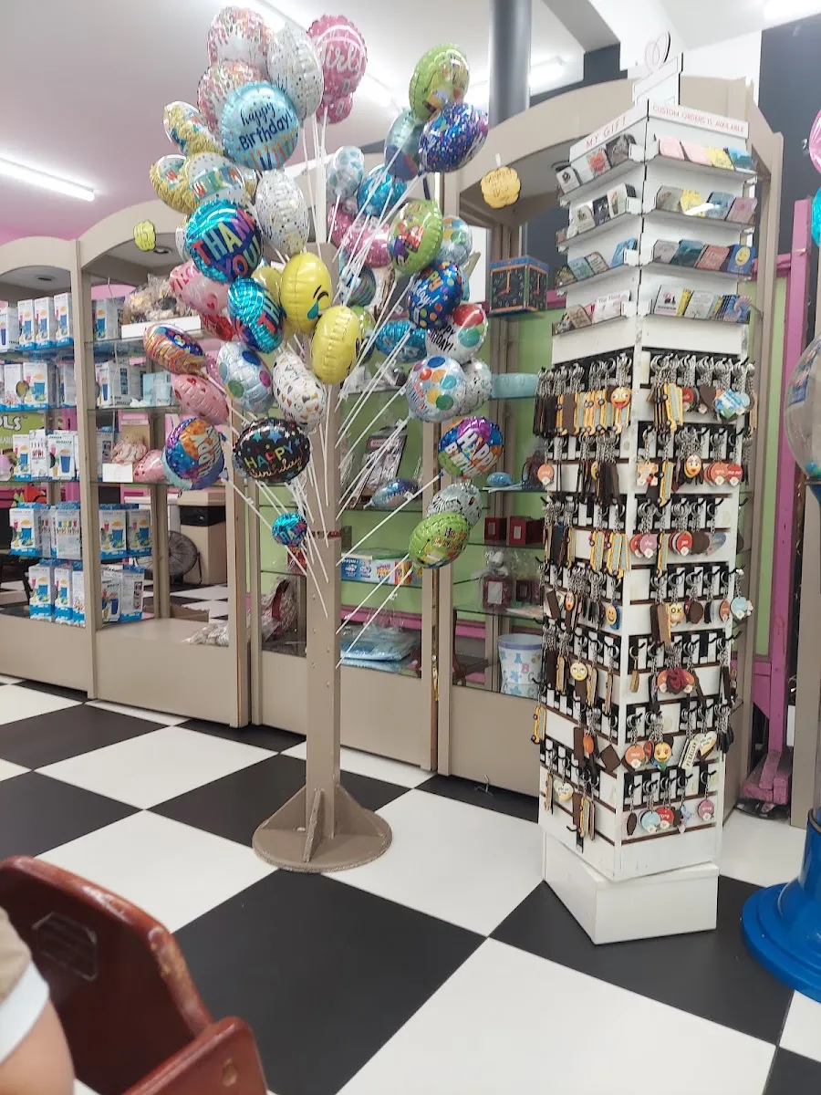 Yismach Yisroel (402 Lexington Ave) — photo 8