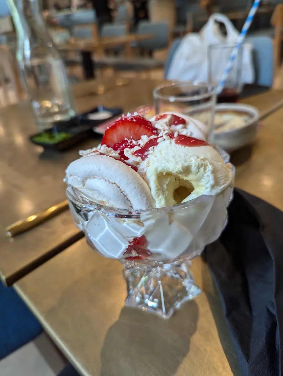 YOFI Restaurant and Deli — foto 4