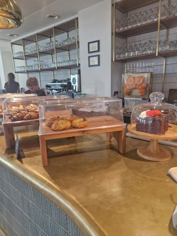 YOFI Restaurant and Deli — foto 7