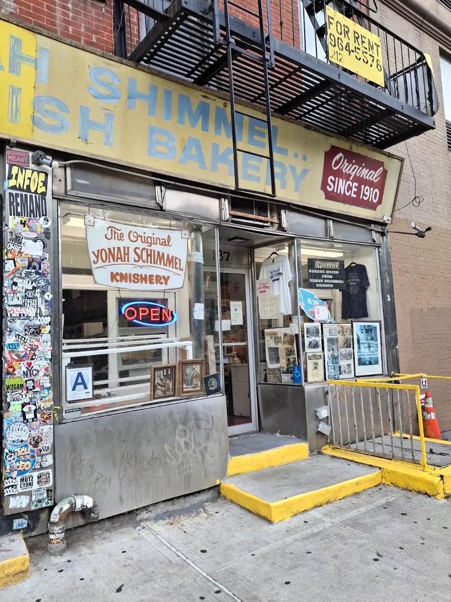 Yonah Schimmel's Knish Bakery — foto 2