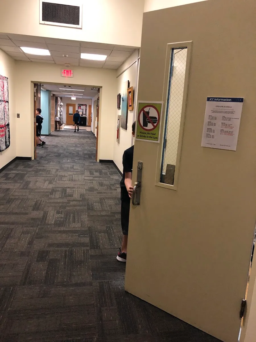 York Jewish Community Center — foto 7