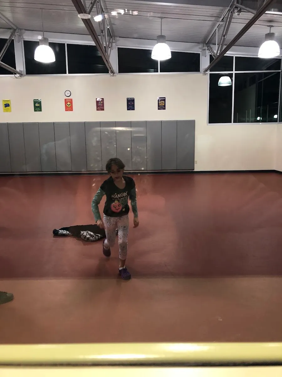 York Jewish Community Center — foto 8