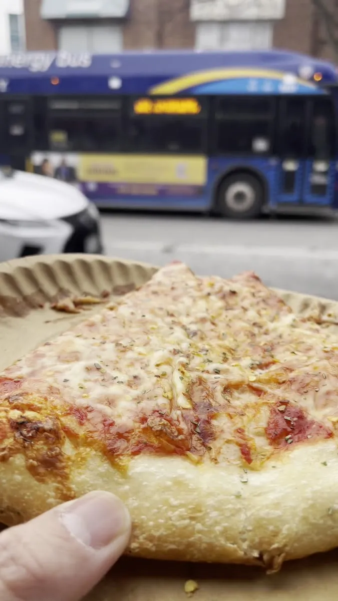 Yossi's Pizza — photo 2