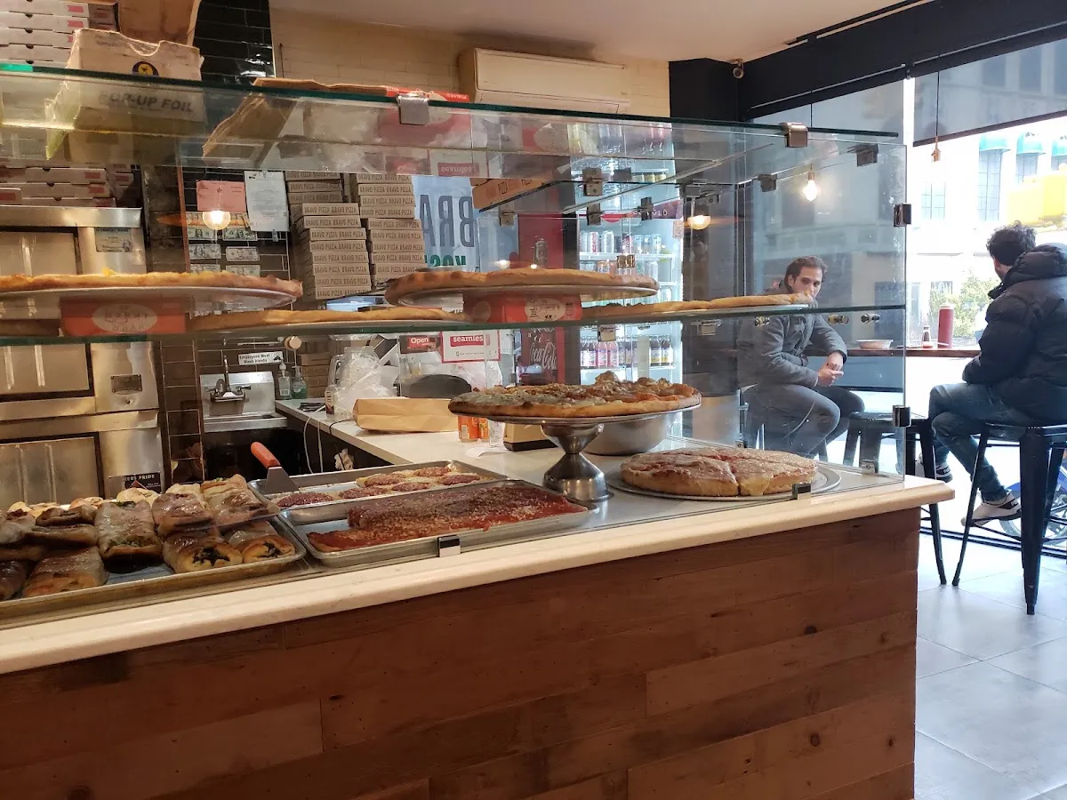 Yossi's Pizza — photo 4