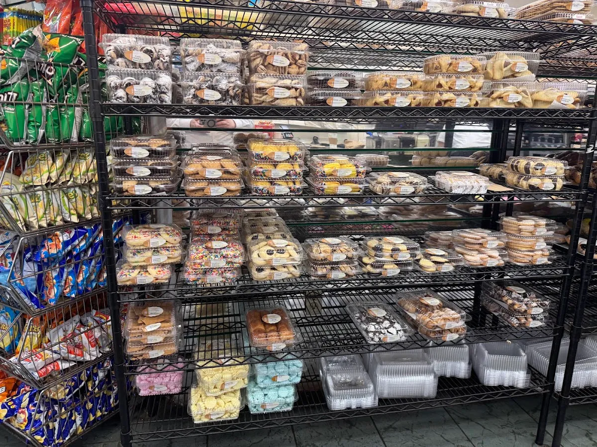 Yossi's Sweet House (14th Ave) — foto 9