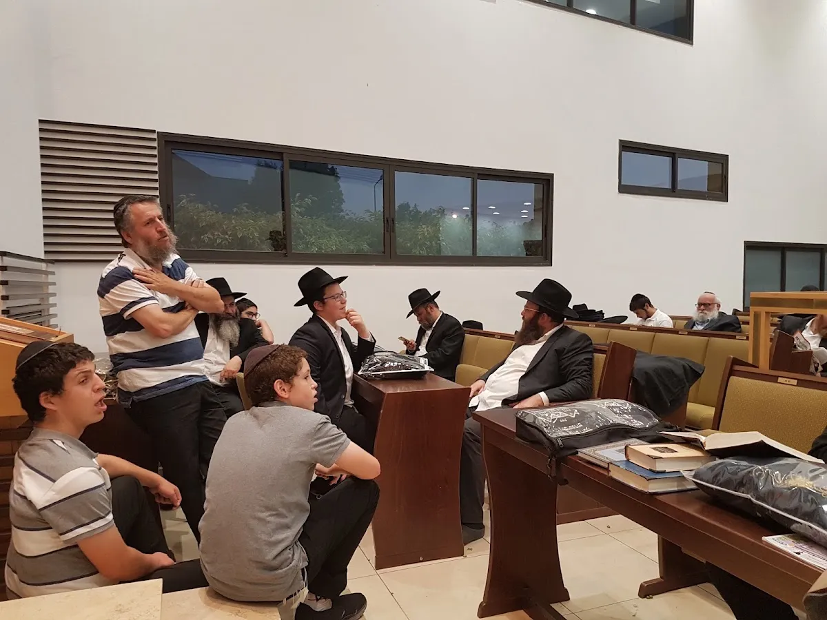 Yossie Raichik Shul (Kfar Chabad) — foto 9