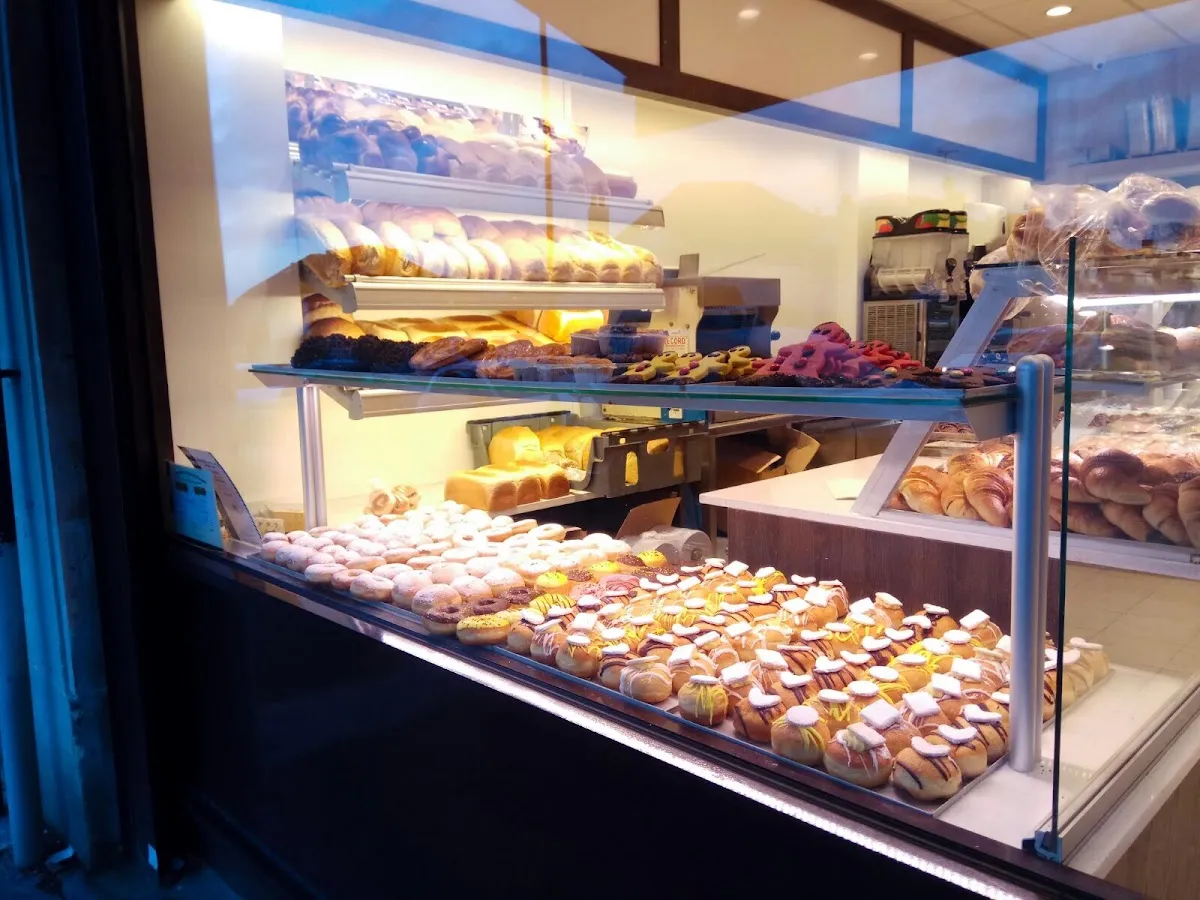 Yossis Bakery — photo 6