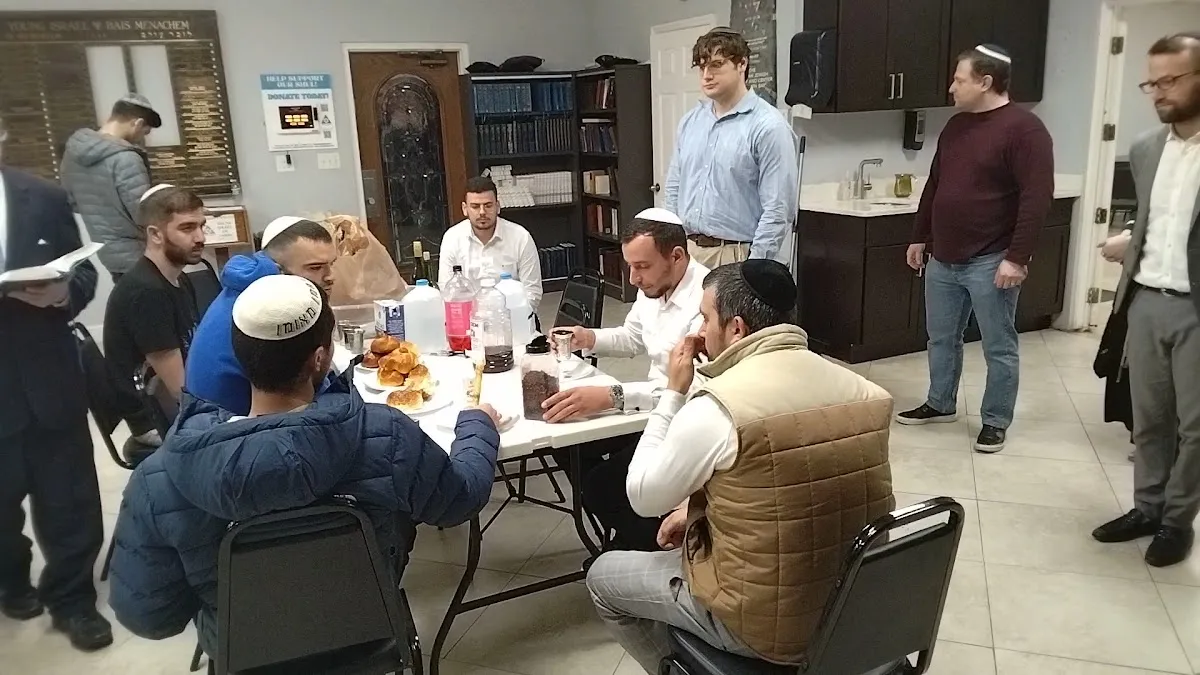 Young Israel Chabad East Tampa — photo 3