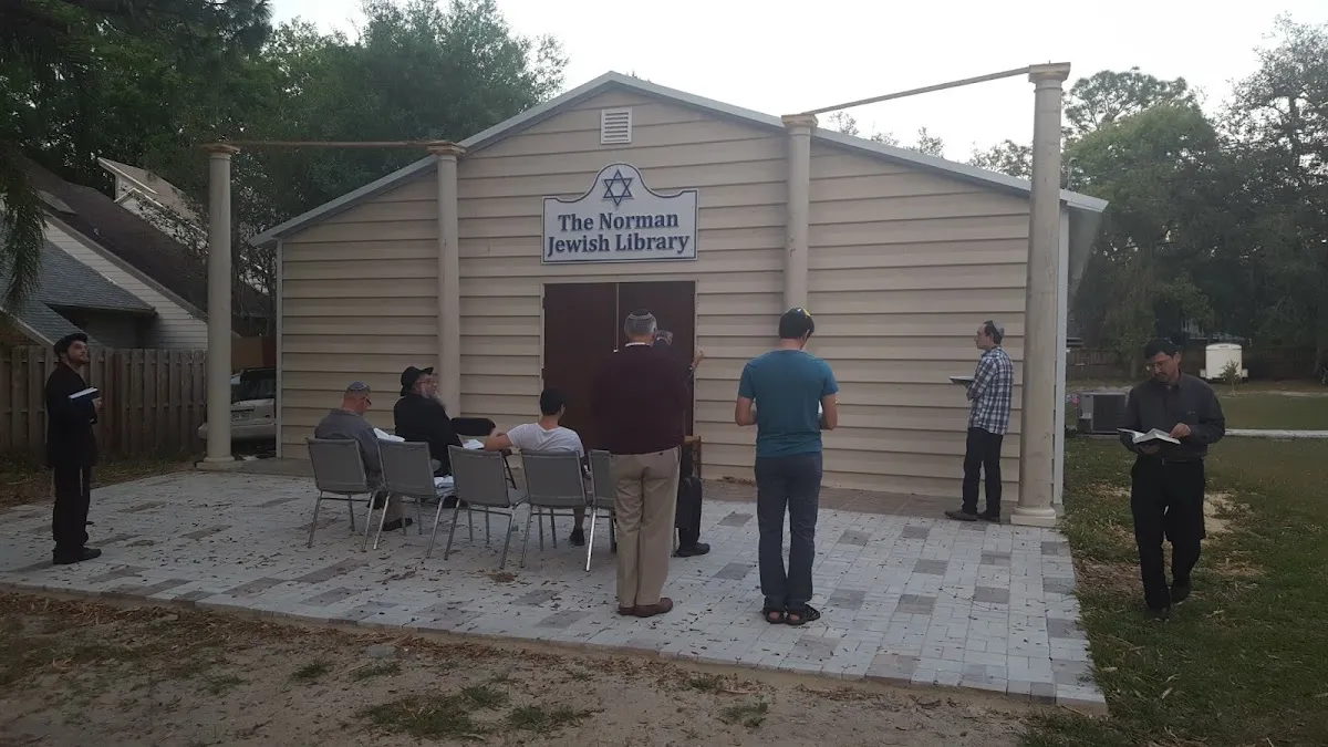 Young Israel Chabad East Tampa — photo 4