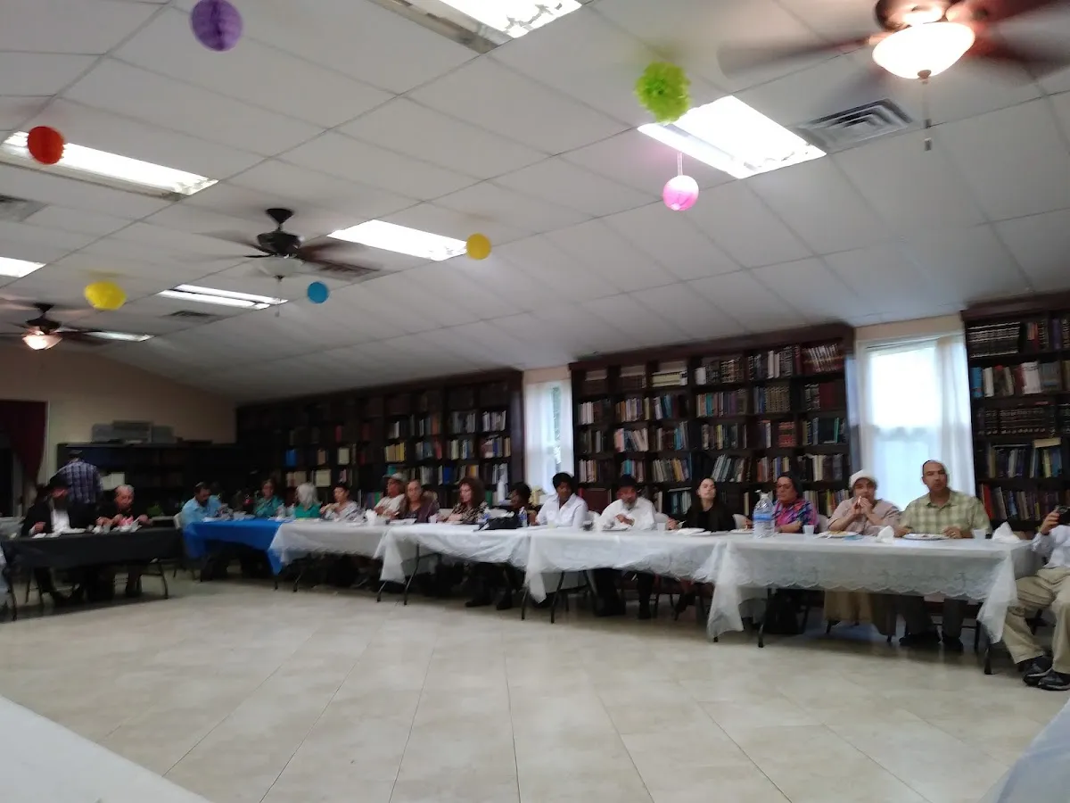 Young Israel Chabad East Tampa — photo 9