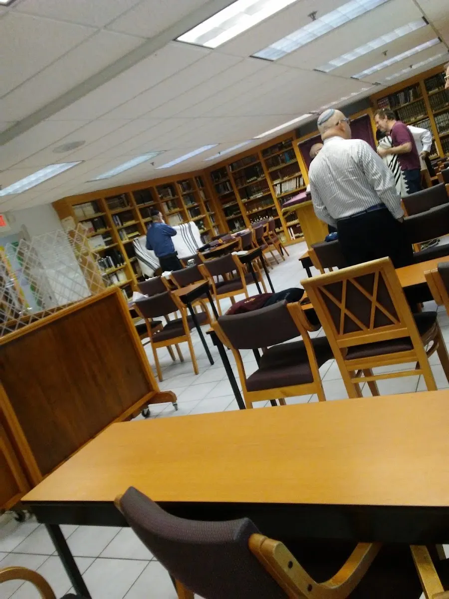 Young Israel-East Brunswick — foto 2