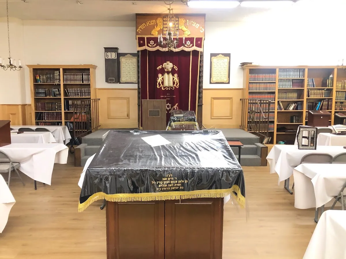 Young Israel of Beverly Hills — foto 5