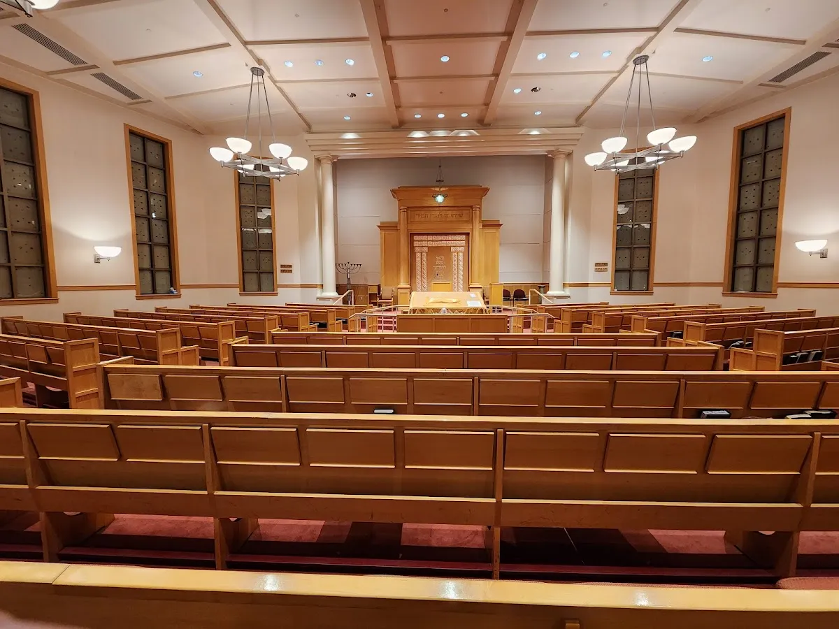 Young Israel of Brookline — foto 7