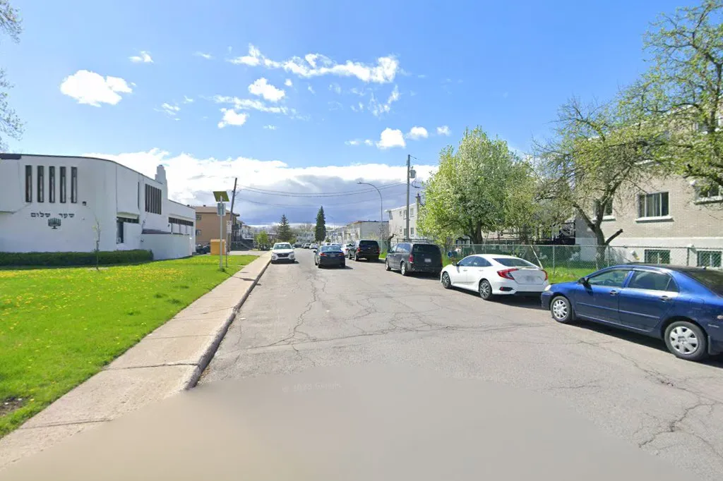 Young Israel Of Chomedey — foto 2