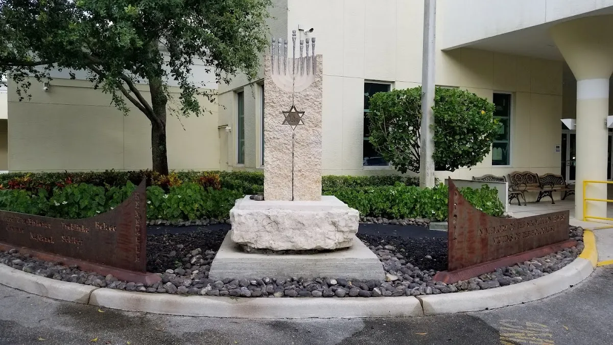 Young Israel of Deerfield Beach — foto 5
