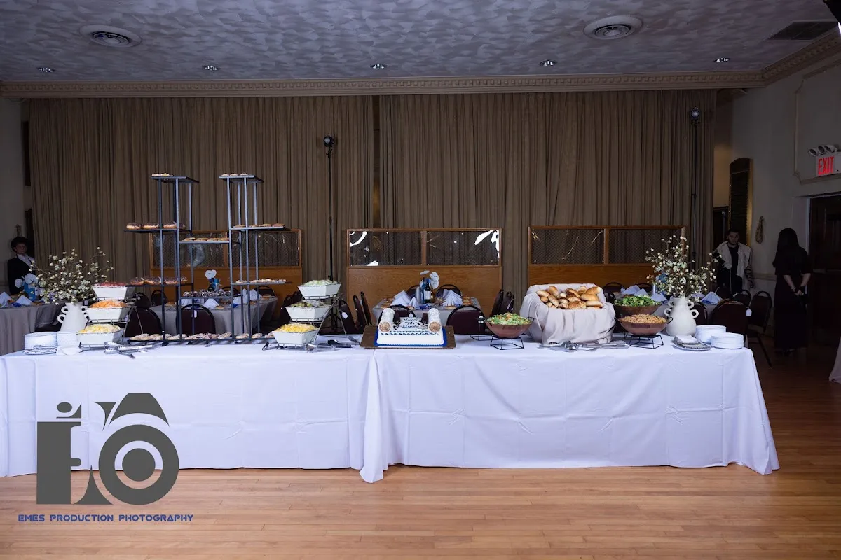 Young Israel of Hillcrest — photo 6