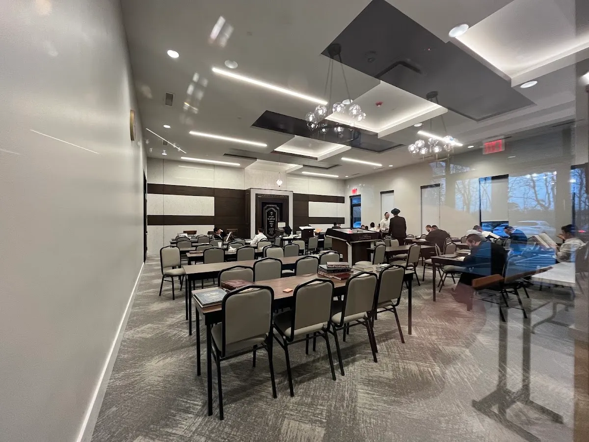 Young Israel of Houston — photo 4