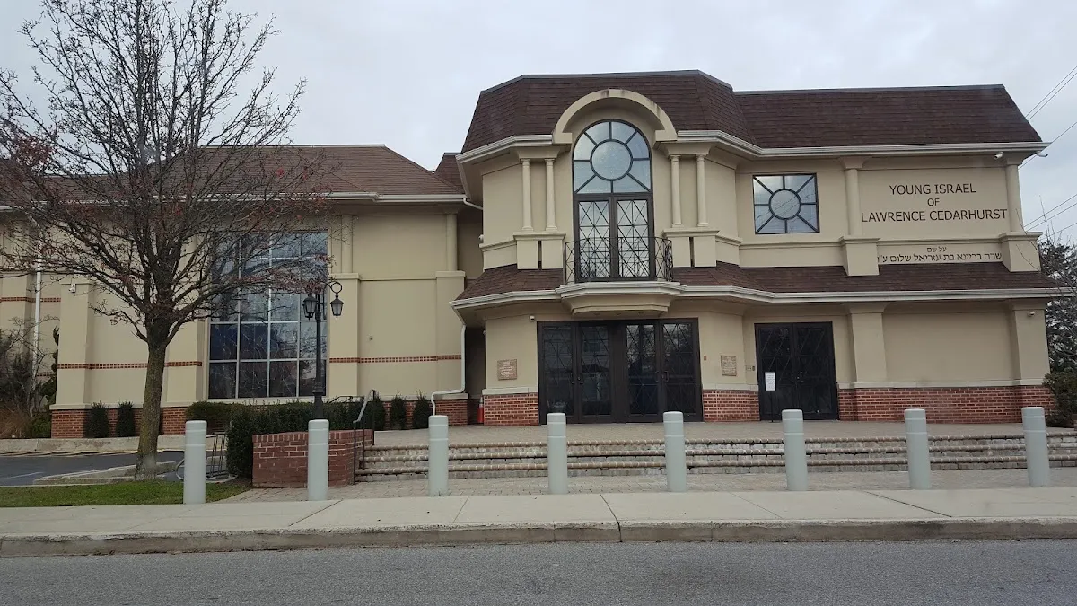 Young Israel of Lawrence-Cedarhurst — photo 7