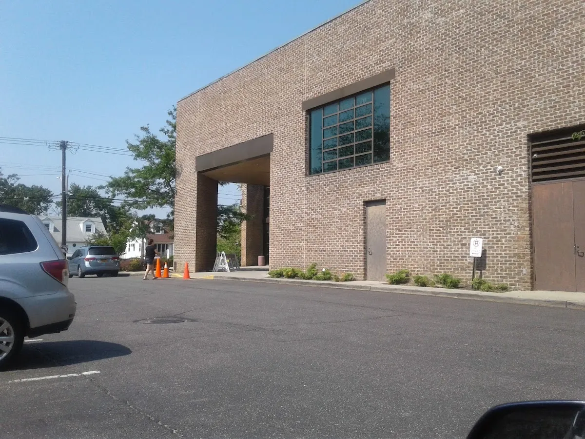 Young Israel of Woodmere — photo 4