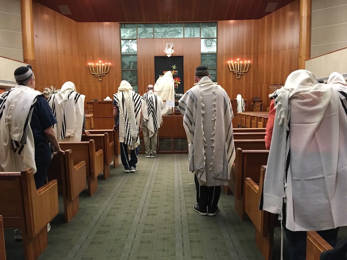 Young Israel of Woodmere — photo 9