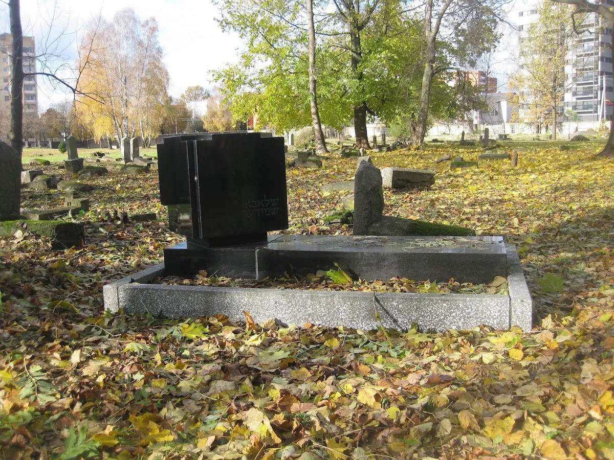 Žaliakalnio žydų senosios kapinės — photo 4