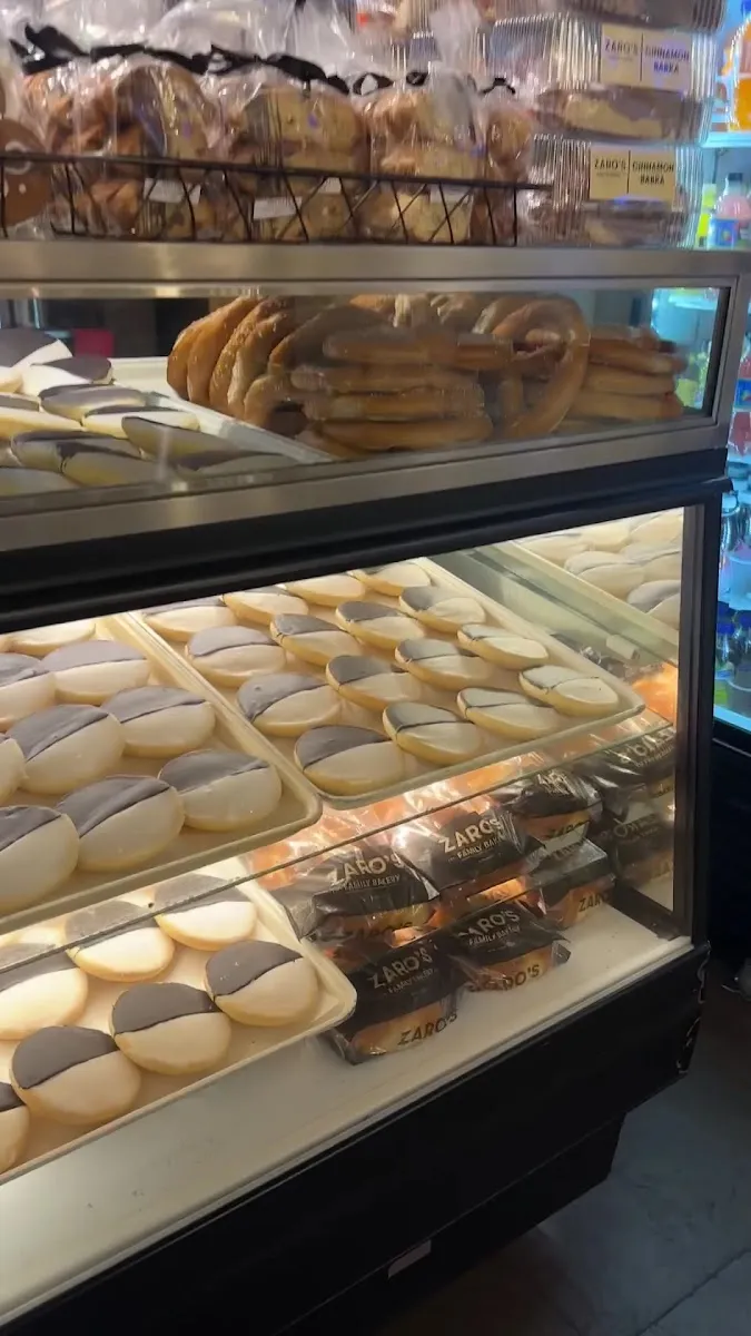 Zaro's Family Bakery (Grand Central) — photo 4