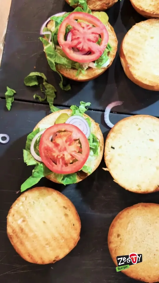 Zesty Burger — foto 2