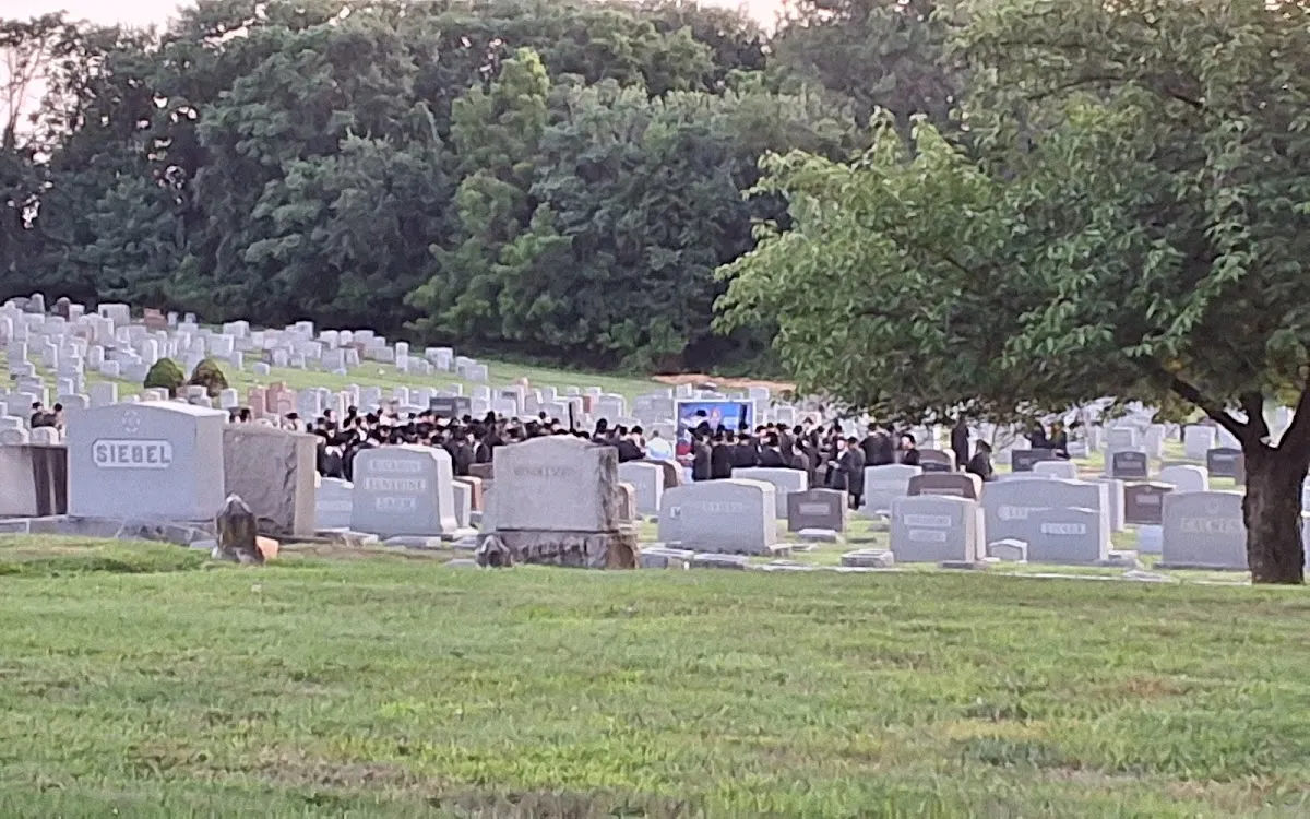 Zion of Rabbi Michoel Elizer Forshlager רבי מיכאל אליעזר פארשלעגער — foto 4