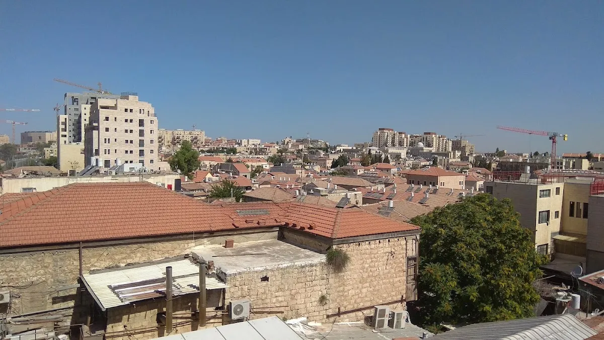Zoharei Chama Synagogue (Sun Dial Building) — foto 7