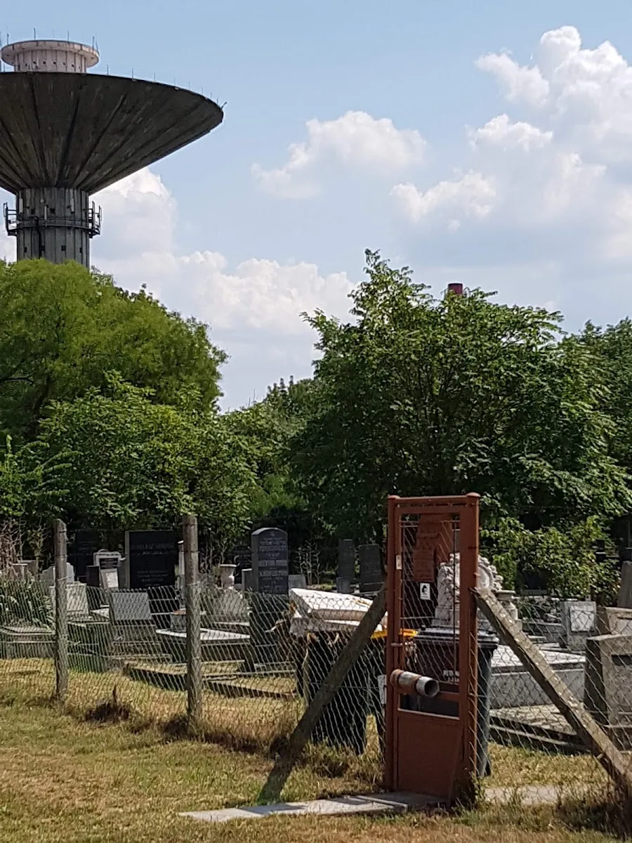 Zsidó temető de Szolnok — photo 4
