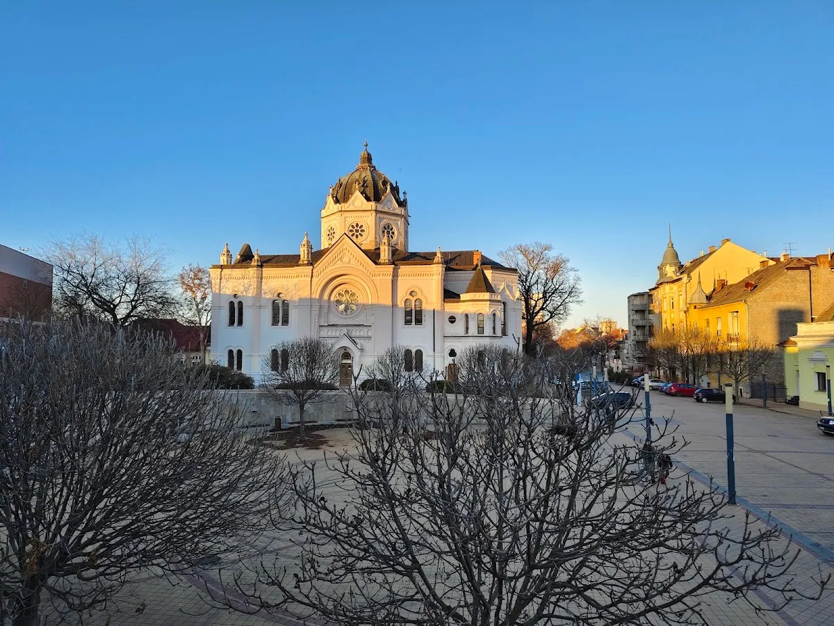 Zsinagóga de Szolnok — photo 6