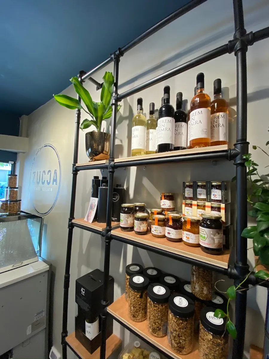 Zuka Cafe — photo 6
