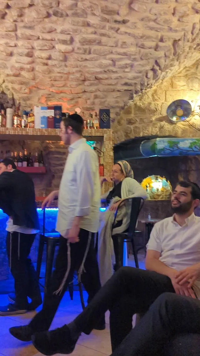 Zusha Bar — foto 2